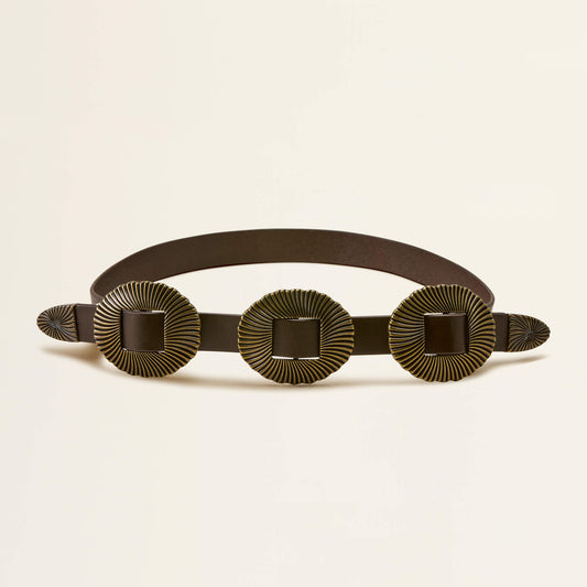 Della Belt - US 5558