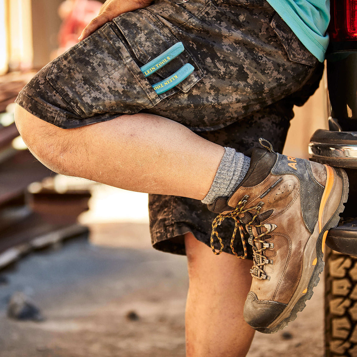 Endeavor 6" Waterproof Carbon Toe Work Boot - US 0903