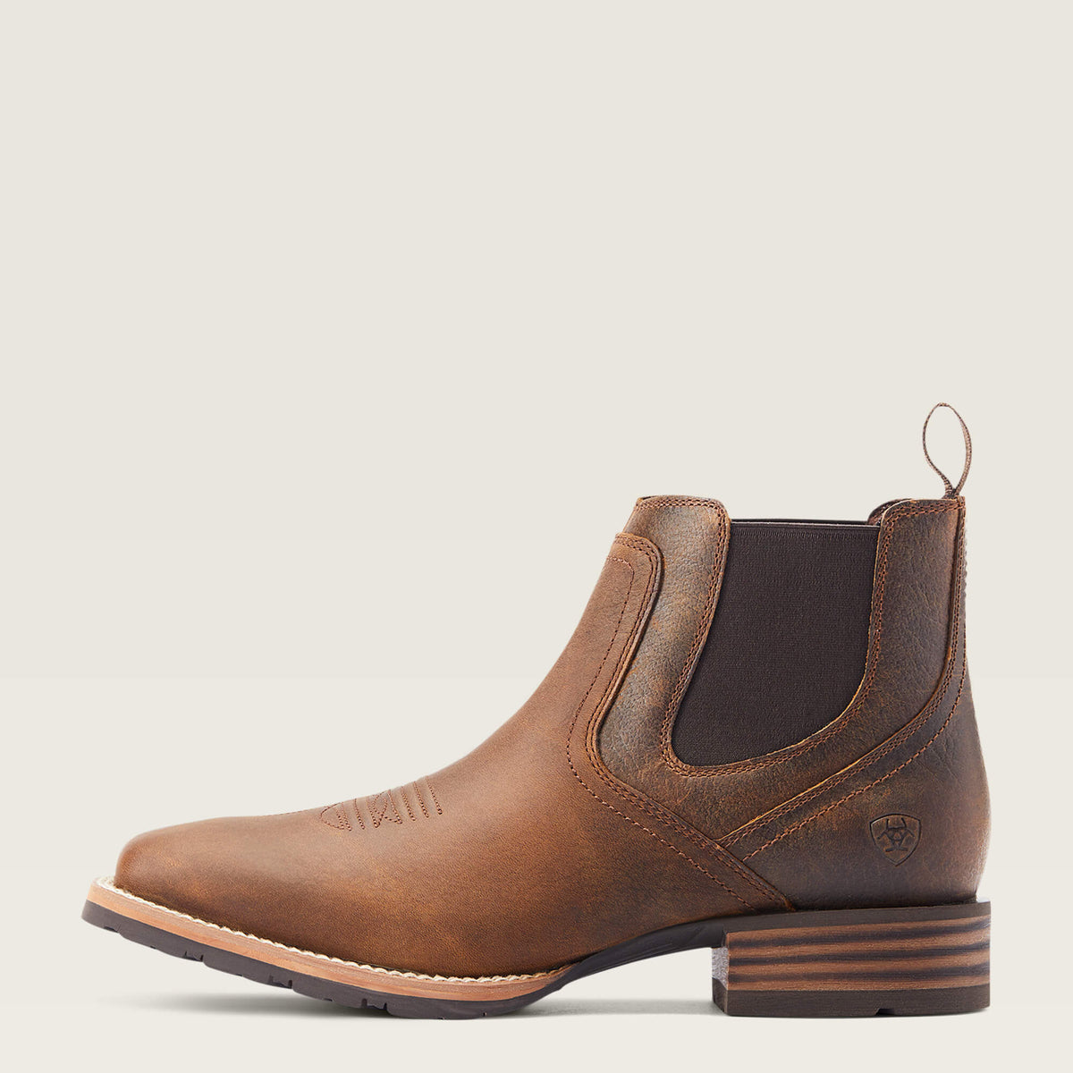 Hybrid Low Boy Wide Square Toe Chelsea Boot - US 7155
