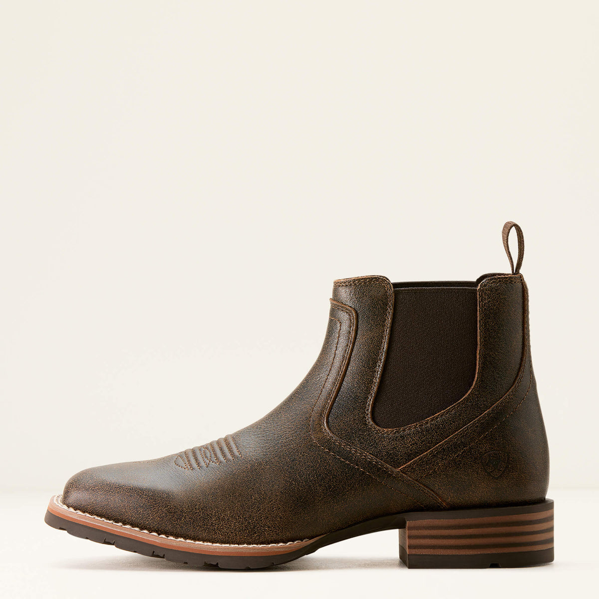Hybrid Low Boy Wide Square Toe Chelsea Boot - US 2684