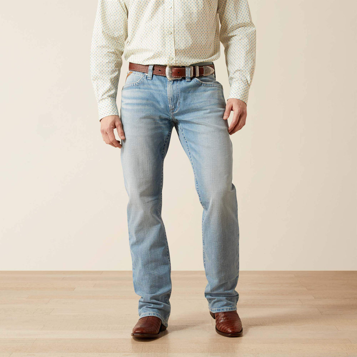M4 Relaxed Lucas Straight Leg Jean - US 2281