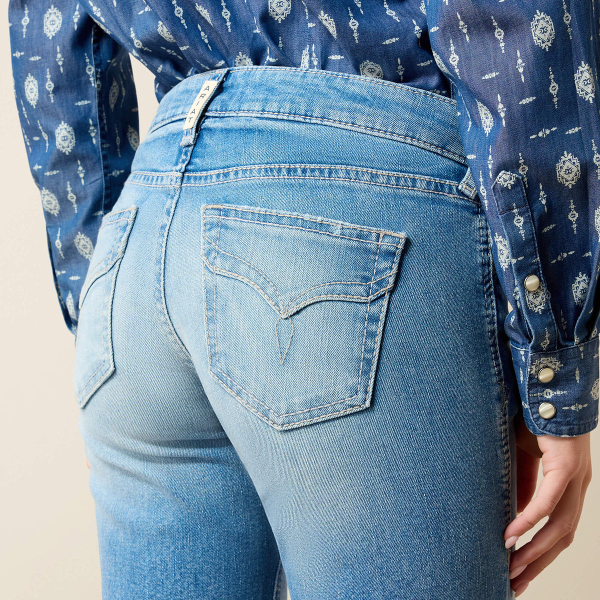 Mid Rise Clara Trouser Jeans - US 8154