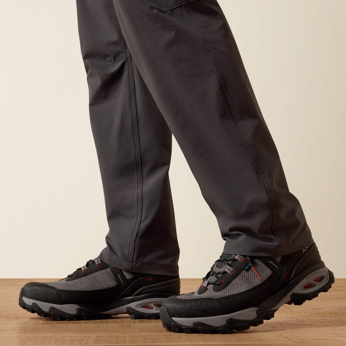 Traverse Hiking Pants - US 9555