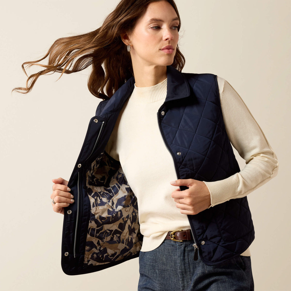 Woodgate Vest - US 5559