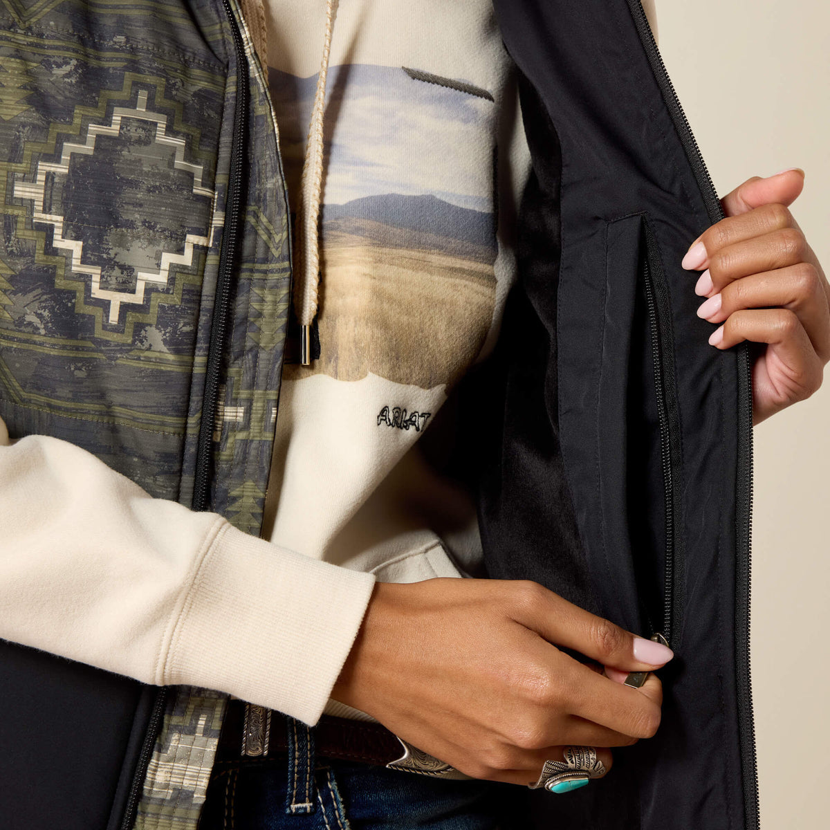Titan Insulated Vest - US 4252