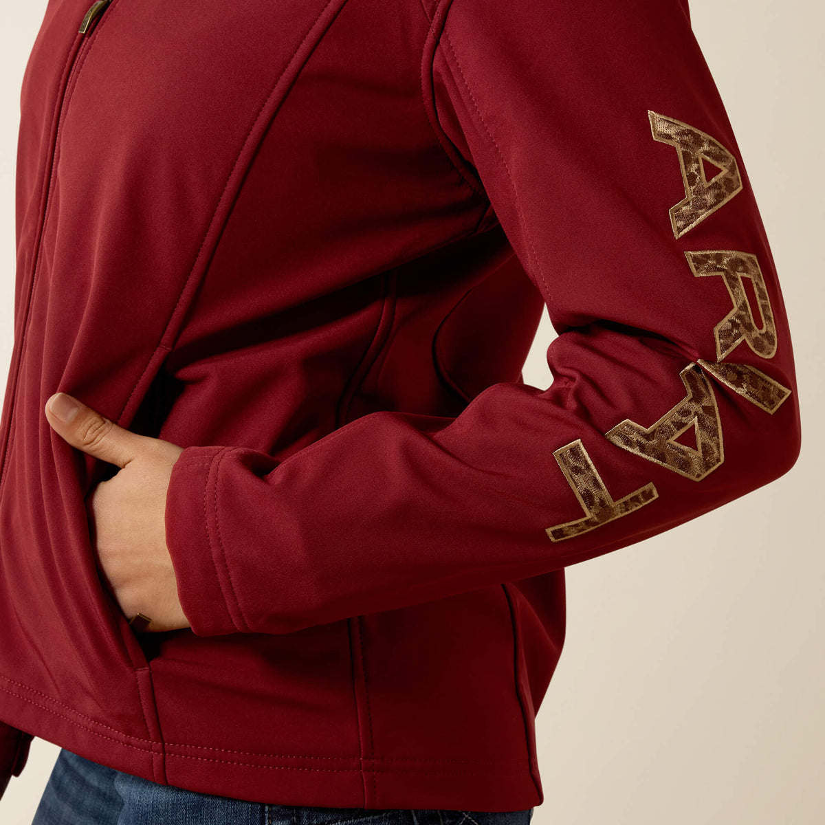 Ariat Logo Softshell Jacket - US 2031
