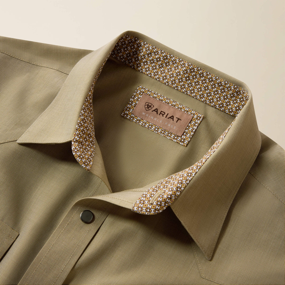 Wrinkle Free Pinpoint Oxford Classic Fit Snap Shirt - US 8025