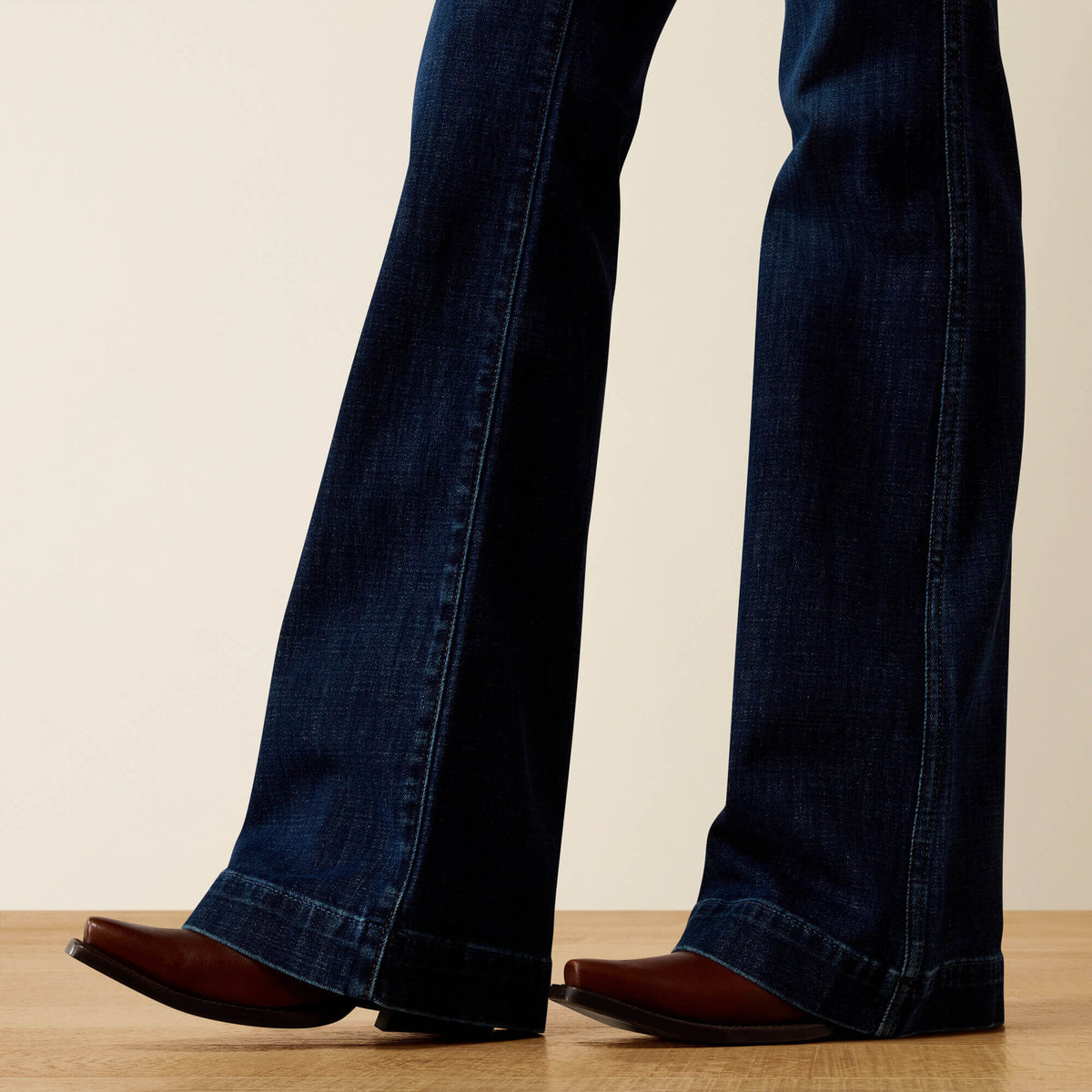 High Rise Avani Slim Trouser Jeans - US 8257